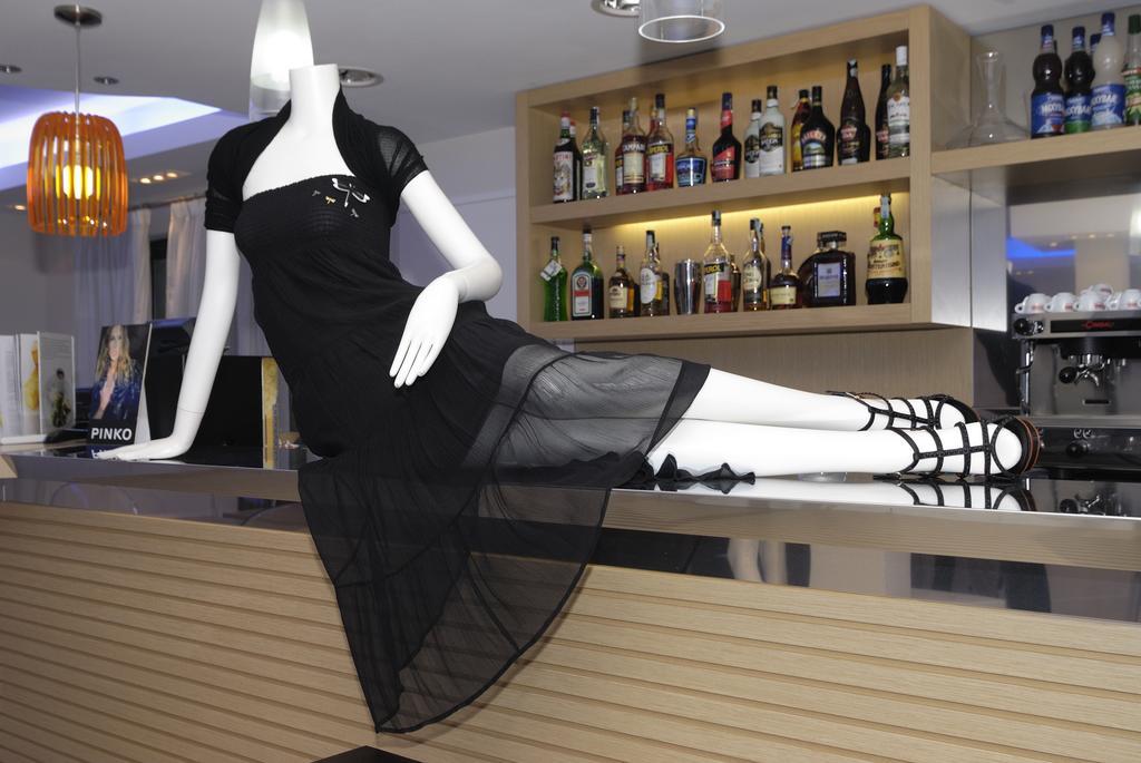 安布罗休拉科尔特酒店 奧爾比亞 外观 照片
